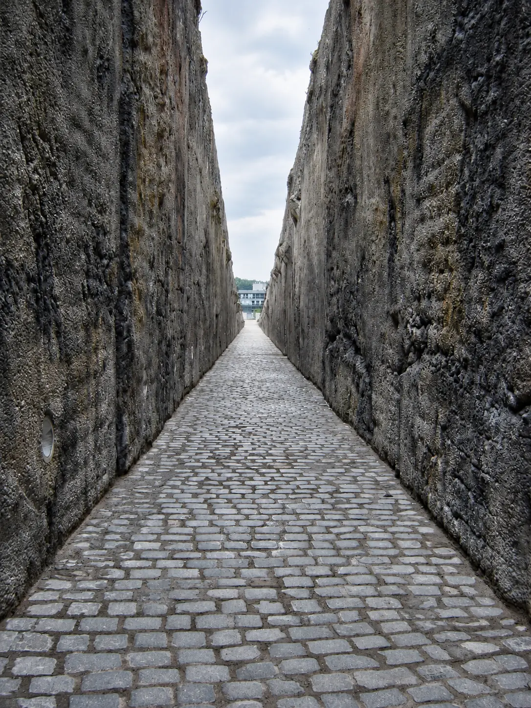 Memorial passage at the Museum and Memorial in Bełżec